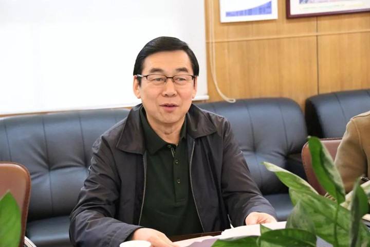 龍華中英文實驗校在區(qū)教育局、區(qū)人民政府教育督導室開學專項督導檢查中獲佳評