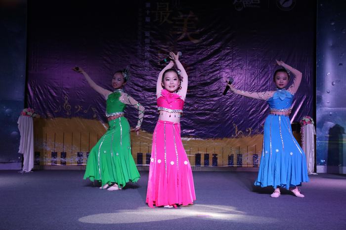 你唱我唱大家唱，你聽(tīng)我聽(tīng)好聲音！ ——2019年第十屆“遠(yuǎn)恒佳好聲音”龍華校海選如火如荼